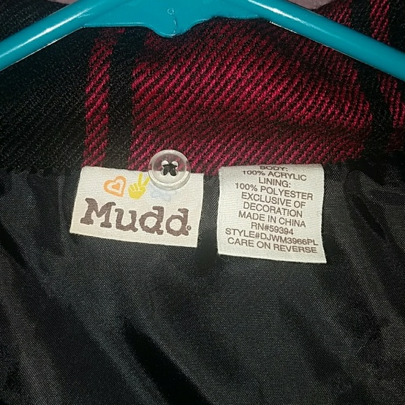 NEW with tags Red and Black plaid vest - Picture 2 of 4